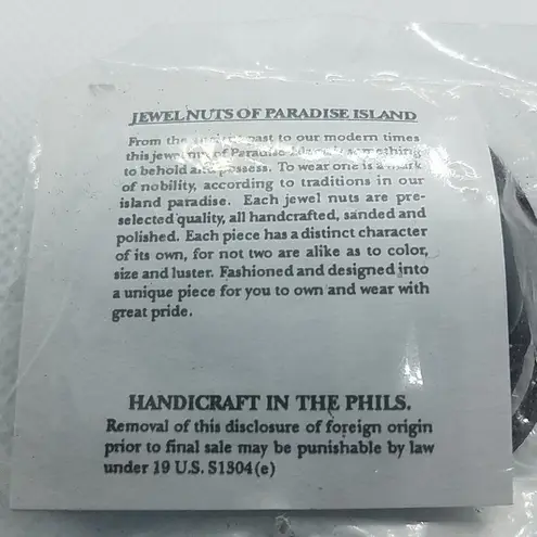 NWT Jewel Nuts of Paradise Island Necklace Brown