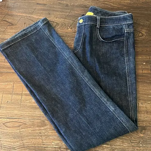 St. John  DARK RINSE EMBELLISHED BOOTCUT JEANS SIZE 8