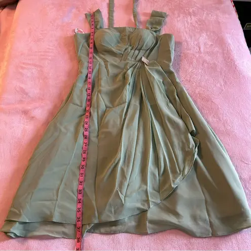 NWOT light green sleeveless formal dress with sheer coat rhinestone accent 8
