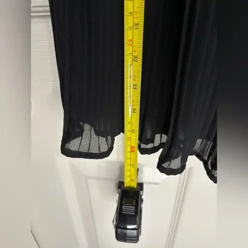 Endless Rose Endlesss Rose Pleated Black Maxi Skirt with Side Slit