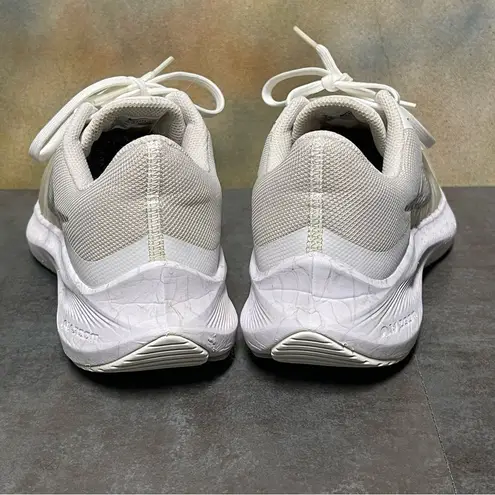 Nike  Zoom Winflo 8 CW3421-104 Women's White Metallic Silver Running Shoes Size 8