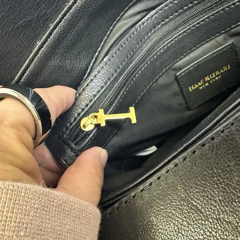 Isaac Mizrahi New York White & Black Pebbled Leather Handbag with Gold Hardware