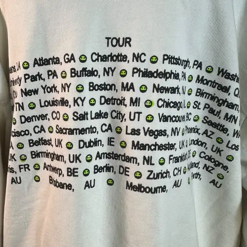 Billie Eilish Official Merch Happier Than Ever 2022 World Tour Hoodie Size Large