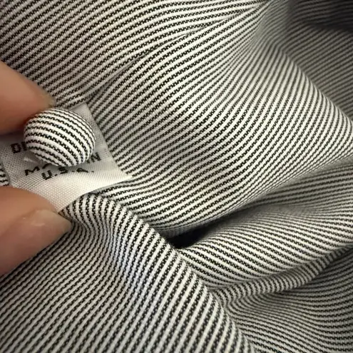 KIMBERLY TAYLOR | Black and White Stripe Tie Front Cropped Long Sleeve Top Large