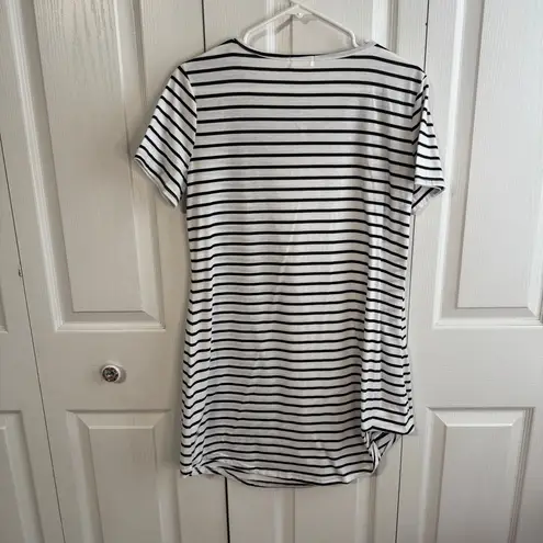 Ours lot of 2 striped short sleeve t shirt dresses size large Black
