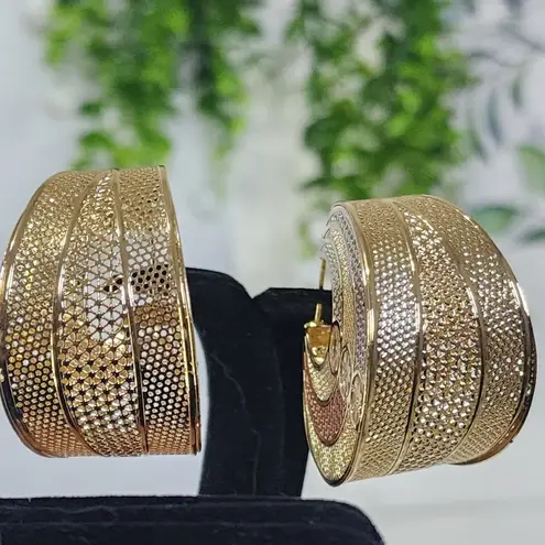 Unique Tricolor Gold Mesh Basket Purse Style Earrings