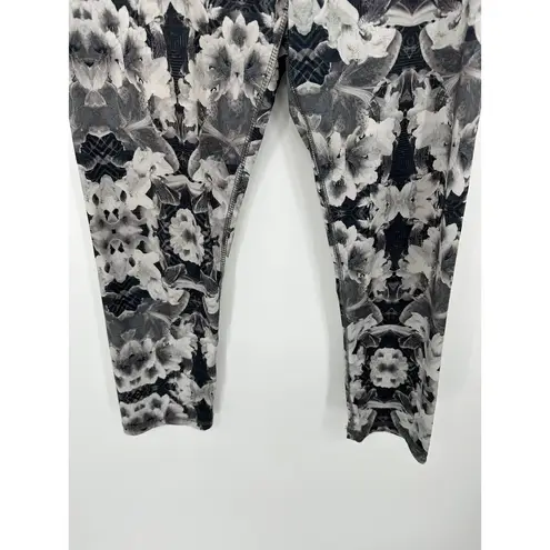 Energie Leggings Women LARGE Black White Floral Print Justine Pull On Cropped