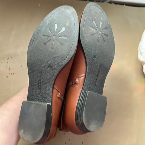 Isaac Mizrahi leather ankle boots