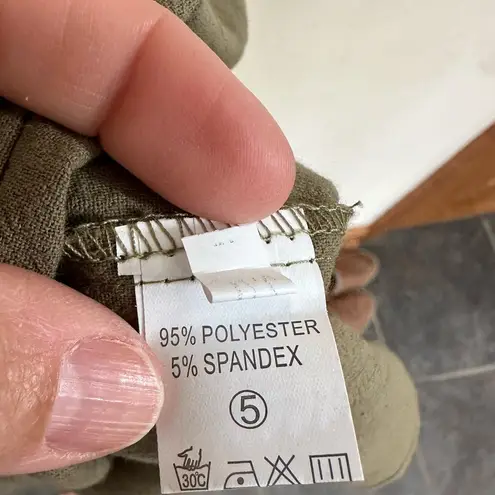 comfortable light weight sleeveless summer dress. Olive color. Green Size XXL