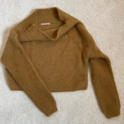 Hot & Delicious Cropped wide neck/off shoulder brown fuzzy sweater size M/L