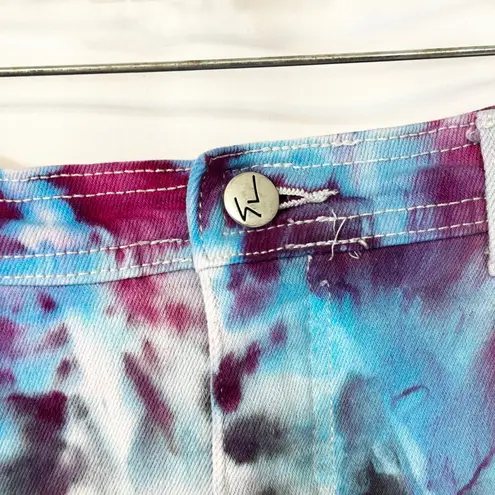 Gloria Vanderbilt Size 12 Denim Shorts Handmade Tie Dye Blue Purple Mom VTG 332