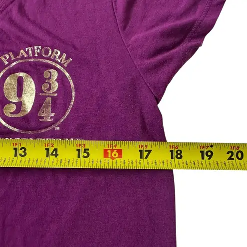 Harry Potter Plum Hogwarts Express Printed T-shirt Women's Size Large | 12-1