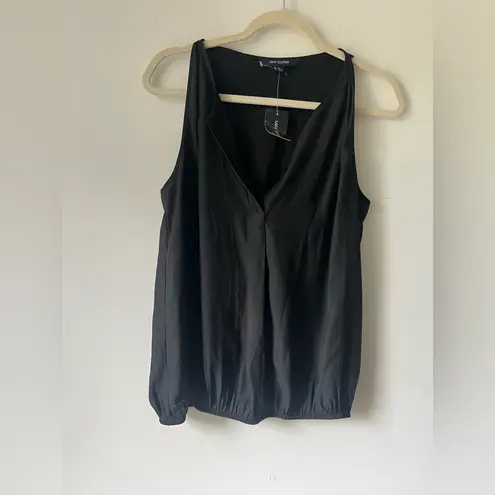 Max edition Women’s Black Sleeveless V-Neck Top NWT Size L