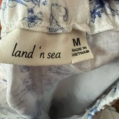 Land ’n Sea Blue Floral Ruffle Skirt, Size M – Feminine and Flowing Size M