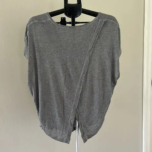 Lululemon  Devout Short Sleeve Tee Heathered Mod Medium Grey