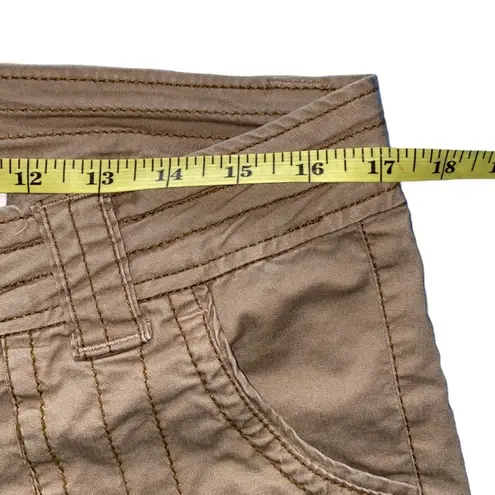 Paris Blues Beige Bermuda Shorts Size 13