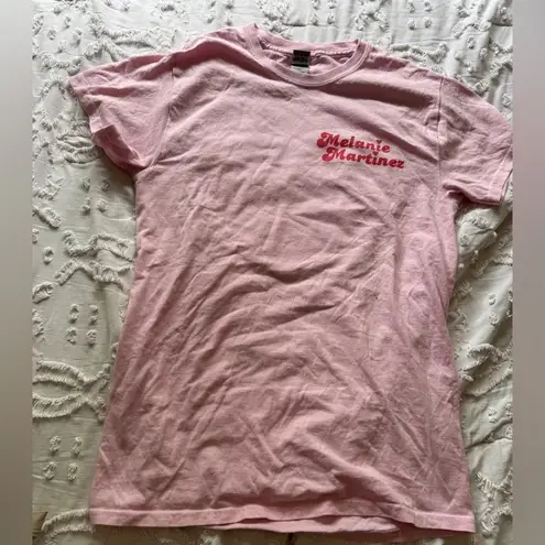 MELANIE MARTINEZ XS PINK HEART AND SONG LYRIC FONT T SHIRT