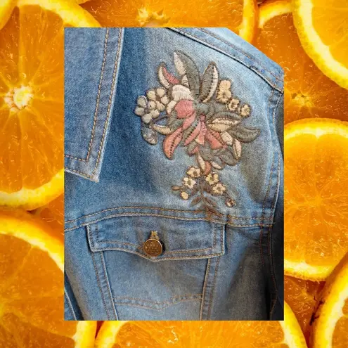 Tantrums Women's Embroidered Denim Jacket Medium Wash Long Sleeve Blue XL