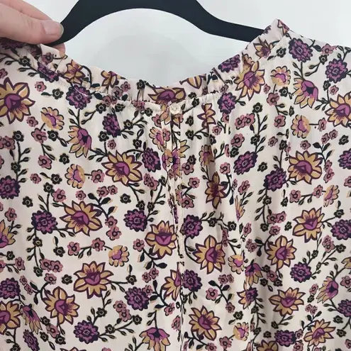 Carolina belle Women's Ribbed Cuffs Ruffled Neckline With Rear Keyhole Back Size