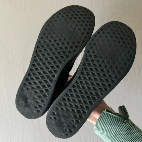 Vans Classic UltraCush Slip-On Sneakers