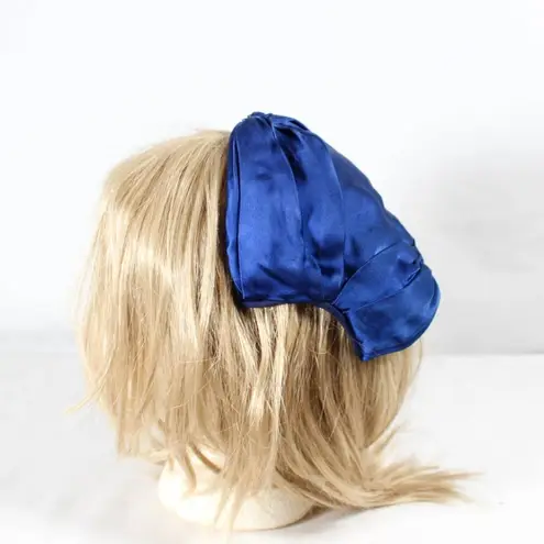 Vintage 1950s Blue Sateen Women's Hat by Vicki – Classic Mid