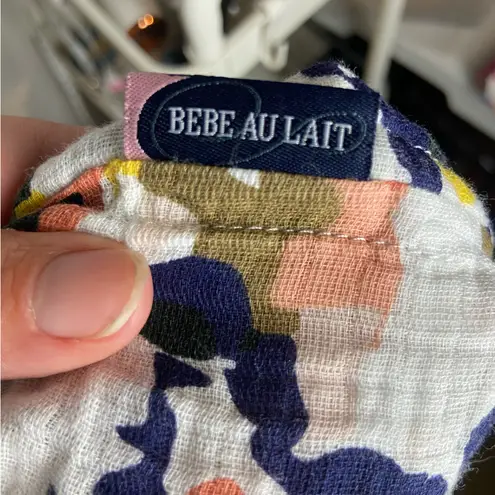 Bebe au Lait Premium Muslin Nursing Scarf Lightweight Breathable Cotton Geo Blue