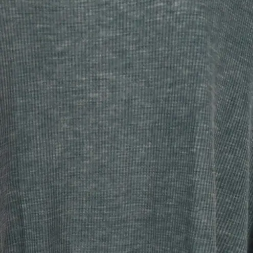 White Crow White Crow Green Scoop Neck Short Sleeve Lagen Look Henley Top Small