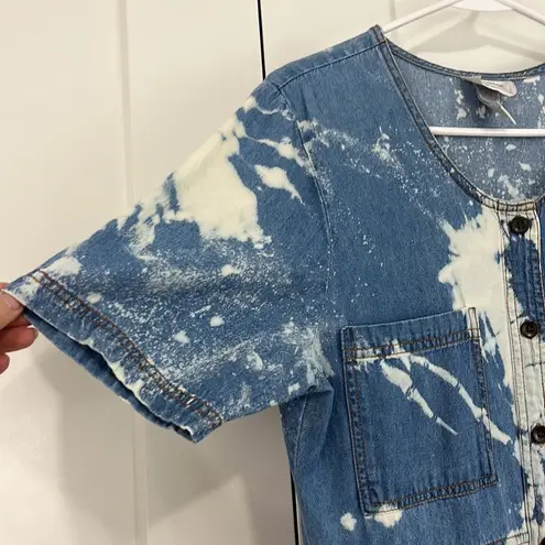 Vintage Jasmine Rose Medium Blue and White Bleach Tie Dye Denim T