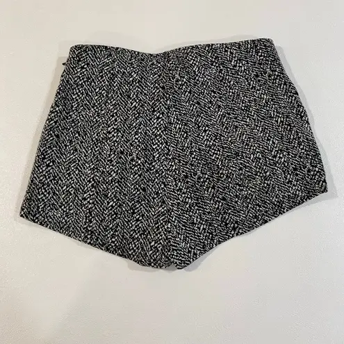 Cooperative Tweed Zip Pocket Shorts Women’s Size 4 – Black White High Rise Urban