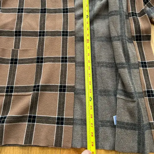 Tahari Cardigan Sweater Medium Tan Brown Plaid Belted Duster Jacket Womens’s