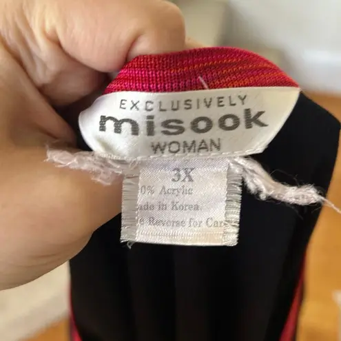 Misook Exclusively  Black Red Trim Square Neck Short Sleeve Knit Top