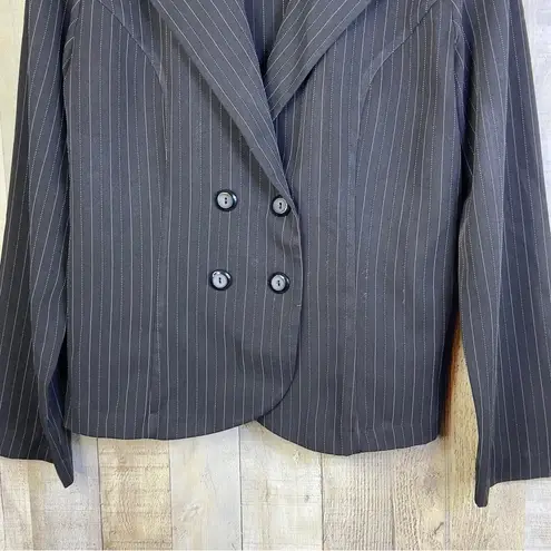 Studio 1940 SZ. 16 Black Button Front Jacket w/White Pin Stripe & Should…