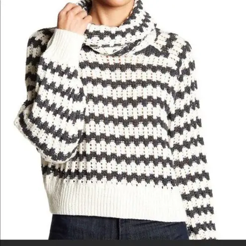 John + Jenn NEW women's cowl neck heavy knit sweater NWD imperfections in fabric