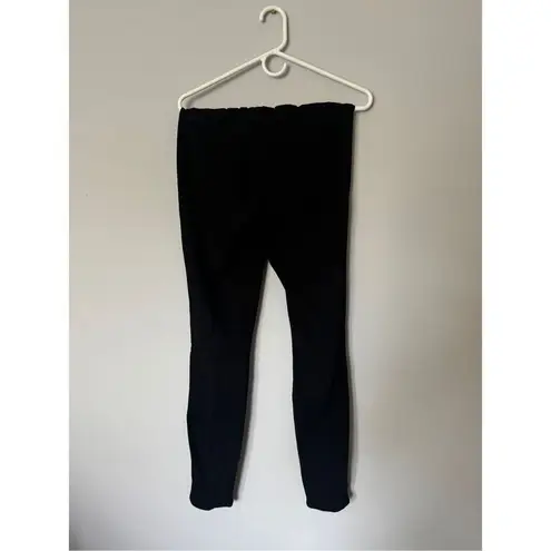 Uniqlo  women’s black leggings size medium   28-29 inches
