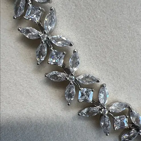 Piper K | Shimmering Stones Necklace ✨