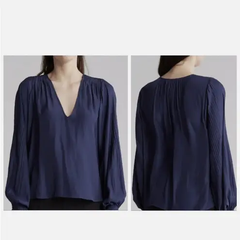 Ramy Brook Womens Navy Ruched Sleeve
V-Neckline Silky Blouse Sz XS
