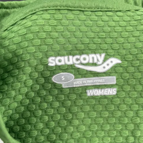 Saucony Green White Silver Wicking Long Sleeve Pullover Running Tee Reflective S