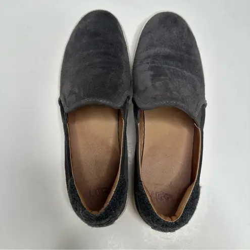 UGG  Women's Gray Cas Suede Slip-On Sneakers Size 10