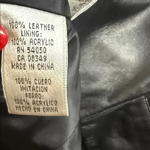 Nine West  Black Leather Jacket Fitted Waist Size XLarge 100% leather shell