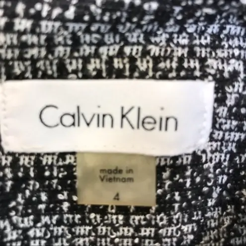 Calvin Klein  Black/White Shift 3/4 length Bell Sleeve-Size 4