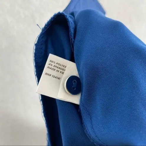 Lady Hagen Flat Front Lightweight Stretch Midi Shorts Performance Wear Size 4