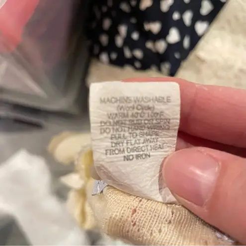 Vintage 90’s banana cream pointelle lightweight semi sheer wool blend lace top Yellow Size M