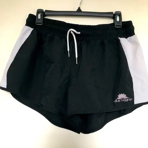 Lotus leggings Lotus black/White Running Activewear Shorts-Size XL