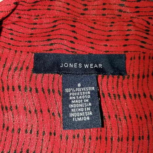 Jones Wear  button down size small