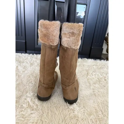 US Polo Assn Womens Boots 10 Brown Faux Suede Fur Trim PomPom Accents