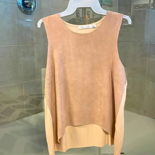 Bishop and Young Paulina Tank, Medium