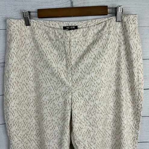Nic+Zoe Womens size 16 Abstract Print Cream Cropped Trouser Pants