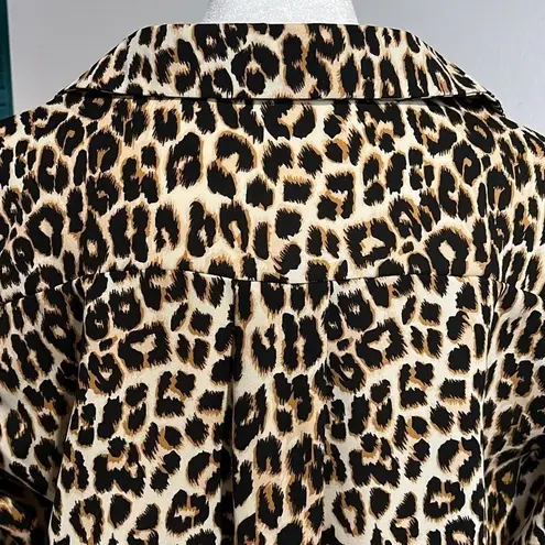 Beulah Style Leopard print with gold bee buttons flowy lightweight button up - S
