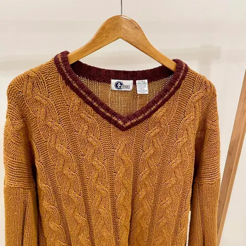 Vintage Cable Knit Varsity Stripe V