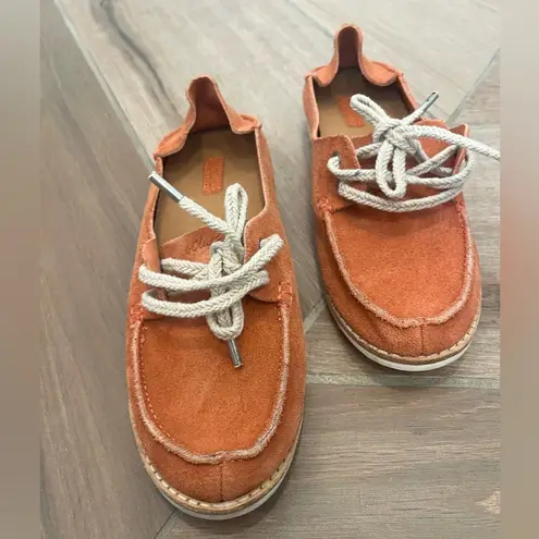 Olukai Woman’s Moku Flesh Out Convertible Leather Slide Shoes Coral 6